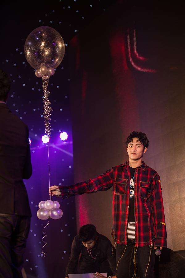 ลีโอ ลูคัส มีตติ้ง