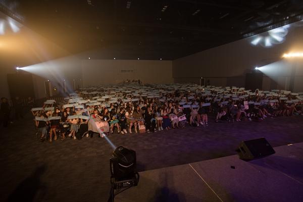 ลีโอ ลูคัส มีตติ้ง