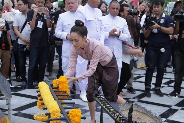 หนึ่งด้าวฟ้าเดียว