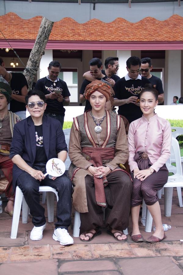 หนึ่งด้าวฟ้าเดียว