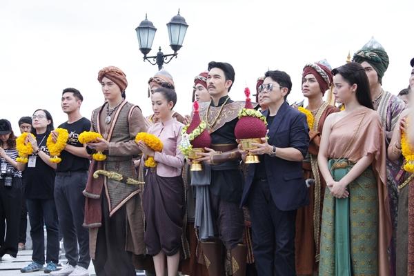 หนึ่งด้าวฟ้าเดียว