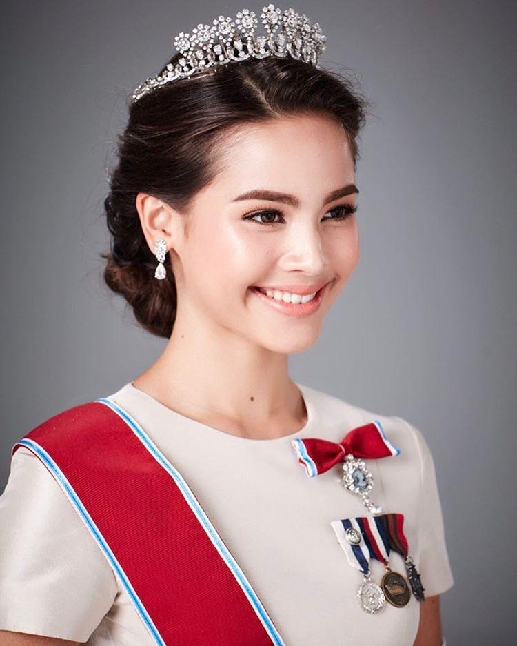 ญาญ่า ลุคเจ้าหญิง 