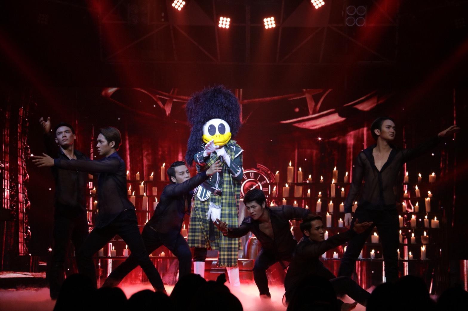  หน้ากากเป็ดน้อย