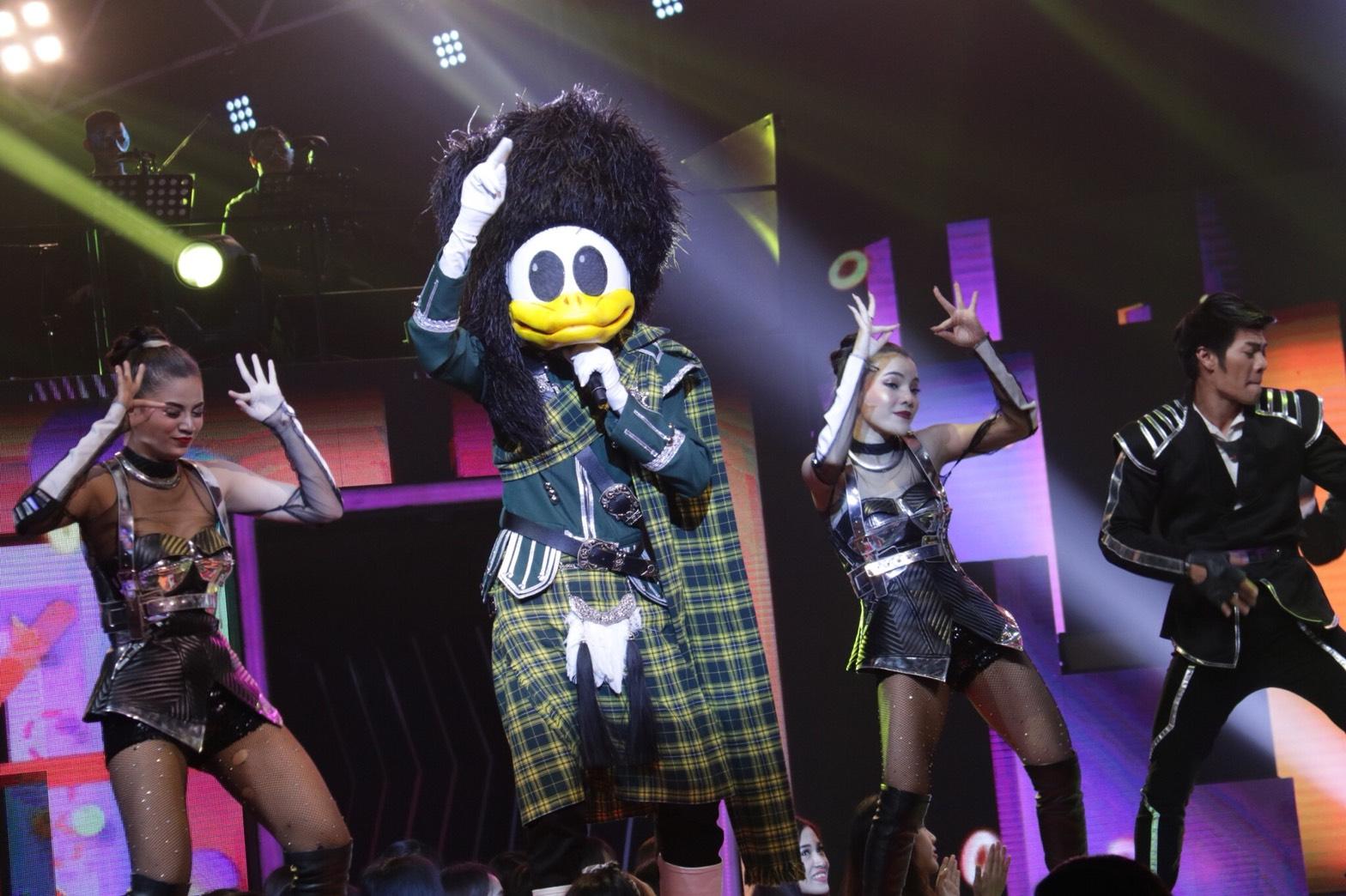  หน้ากากเป็ดน้อย