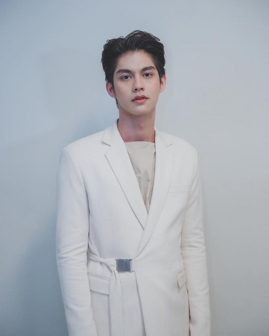  ไบร์ท วชิรวิชญ์