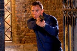 เดเนี่ยล เคร็ก เจ๋งจริงนำ Casino royale เปิดตัวลบสถิติเจมส์บอนด์ทุกภาค