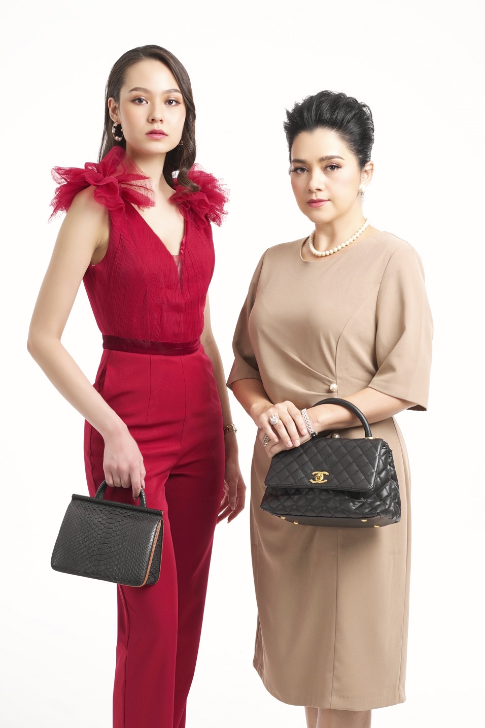 อุ้มรักปาฏิหาริย์ ละคช่อง 7