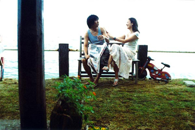 บ้านไม้ริมทะเลใน โคตรรักเองเลย สุดโรแมนติค