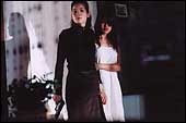 เดอะเมีย มาแปลกสวย เริ่ด เชิด หยิ่งแต่ยิงกันสนั่นจอ