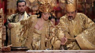 Curse of the Golden Flower กิเลส ตัณหา นำพาซึ่งความหายนะ