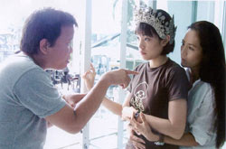 วิจารณ์หนัง ผีคนเป็น: หนังผีหักมุม แถมด้วย Break-Dance