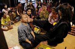 หม่ำ ยอม เท่ง ยกเท้าปาดหน้าเต็มที่ แลกรับเชิญในบอดี้การ์ดหน้าเหลี่ยม 2