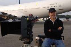 มาร์ติน แคมป์เบล วางใจ ปีเตอร์ ลามอนท์ บุกโลเกชั่น 4 ประเทศ ใน CASINO ROYALE