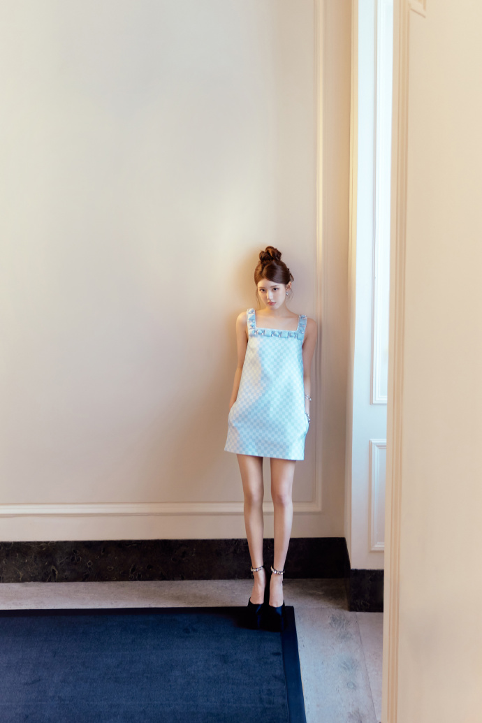 จ้าวลู่ซือ โดนเหยียดในงานแฟนชั่นที่มิลาน