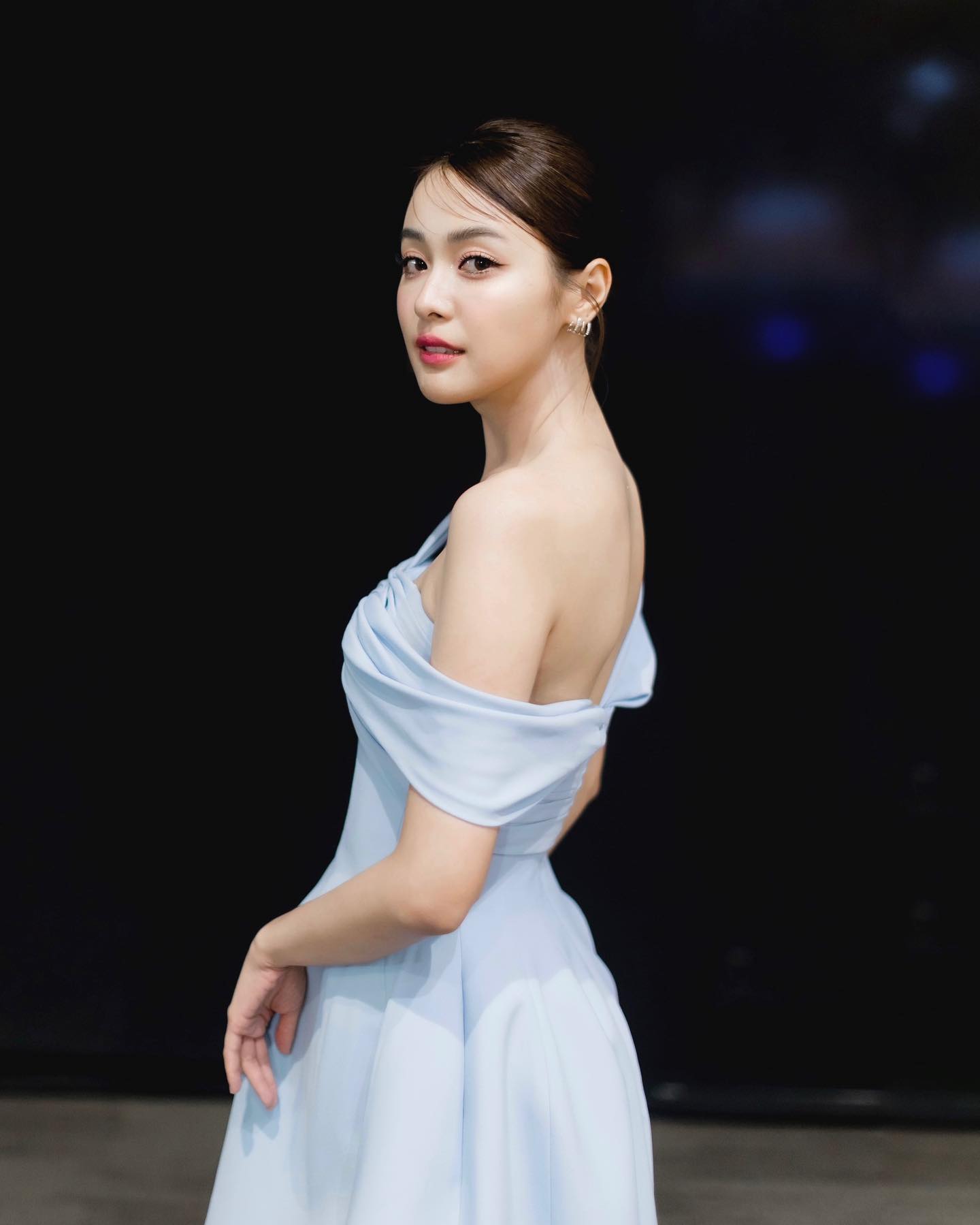 ประวัติ อุ้ม อิษยา หนูพุก ใจพิสุทธิ์ 