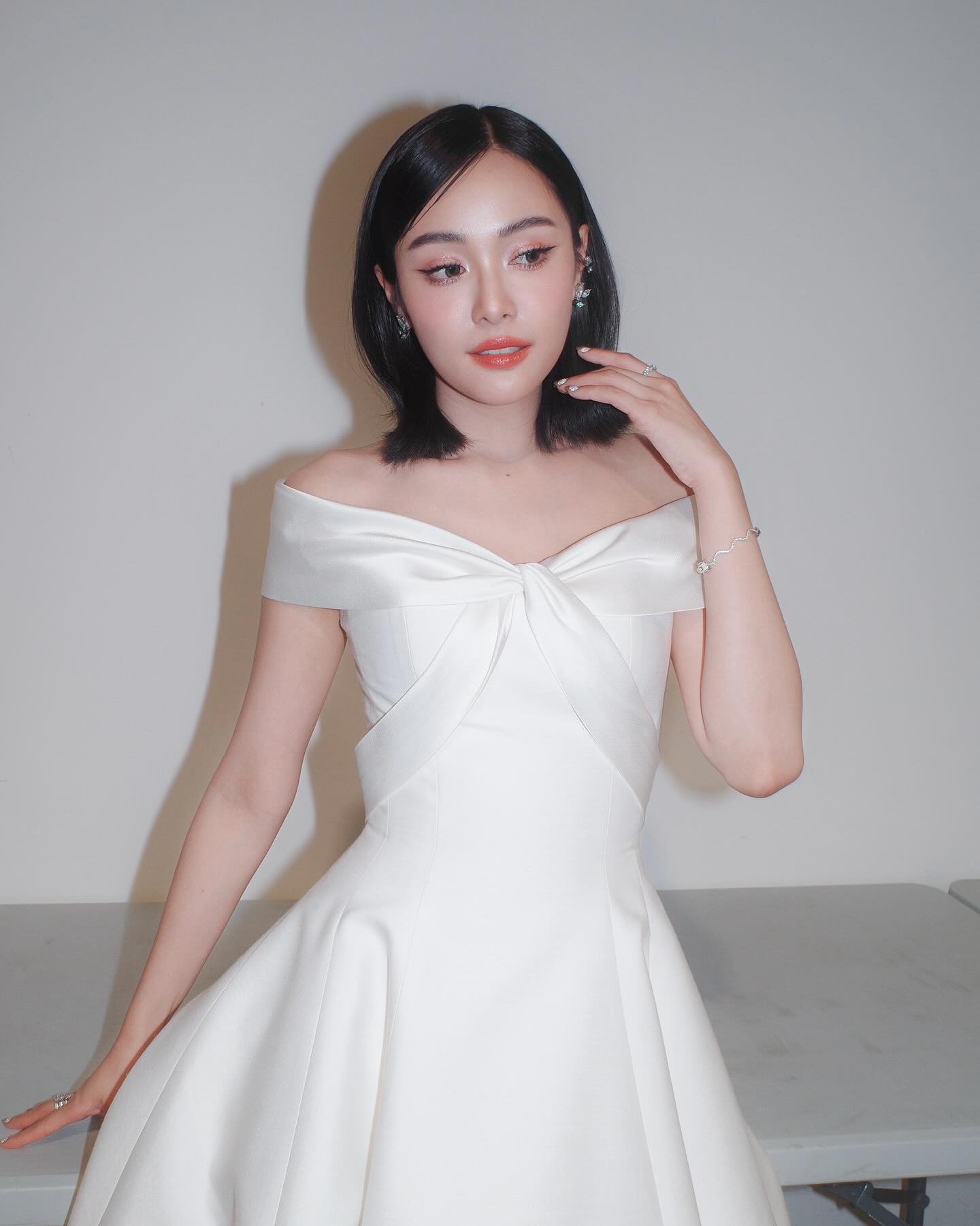 ประวัติ อุ้ม อิษยา หนูพุก ใจพิสุทธิ์ 