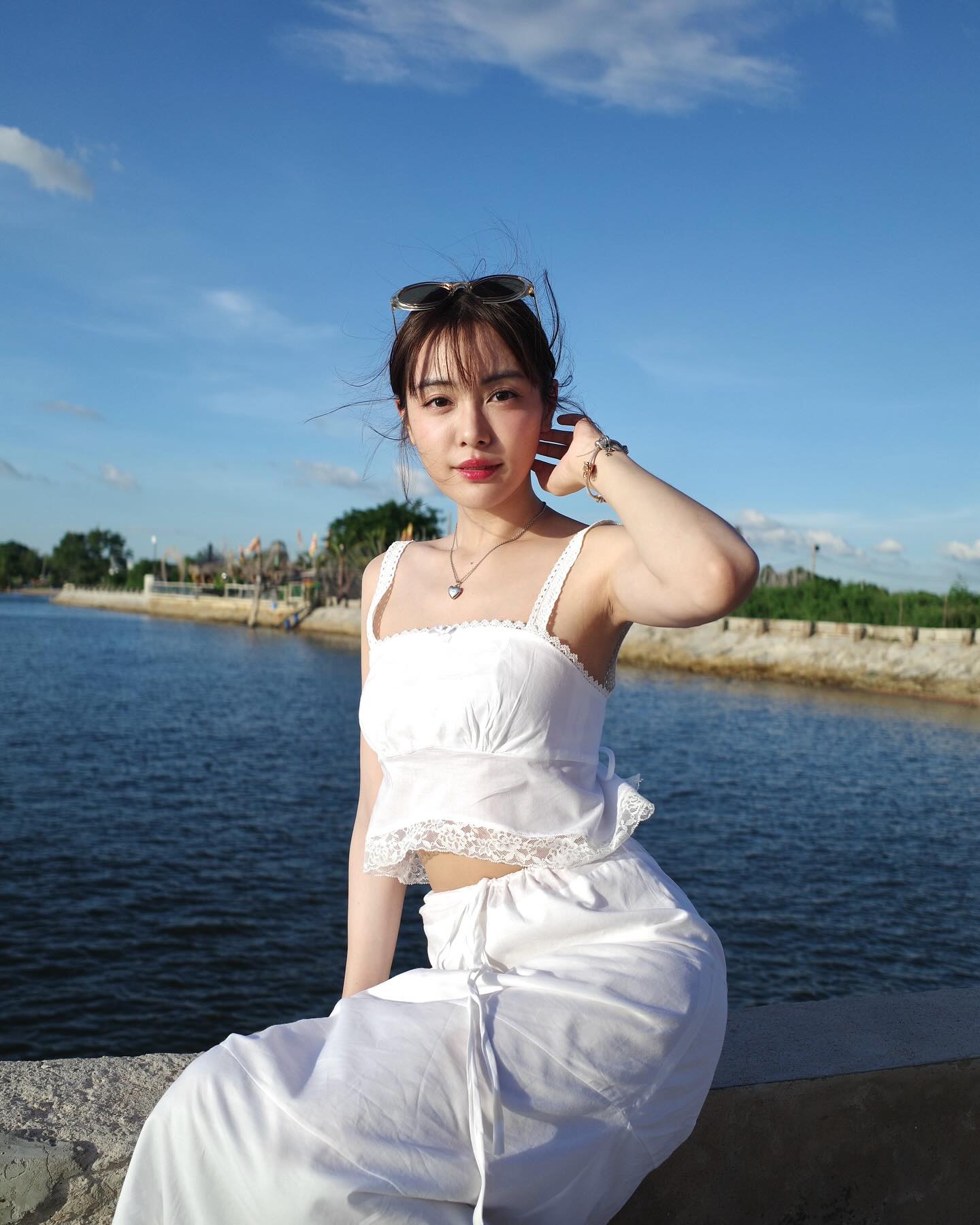 ประวัติ อุ้ม อิษยา หนูพุก ใจพิสุทธิ์ 