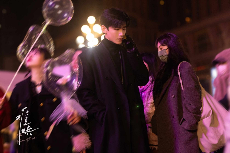 เรื่องย่อซีรีส์จีน วันนี้ วันไหน ยังไงก็เธอ  First Frost