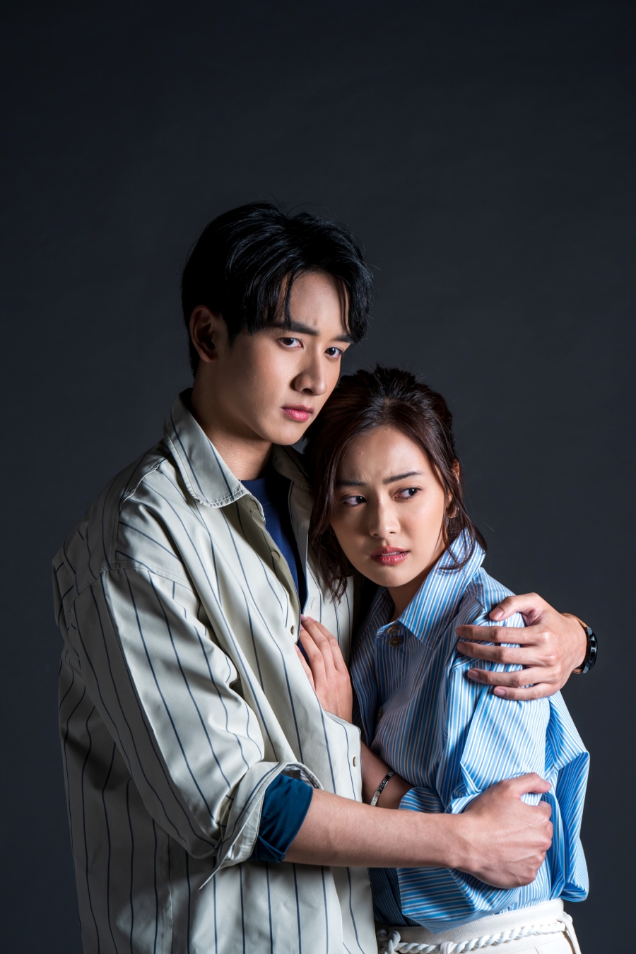 แม่เลี้ยง ตัวละคร