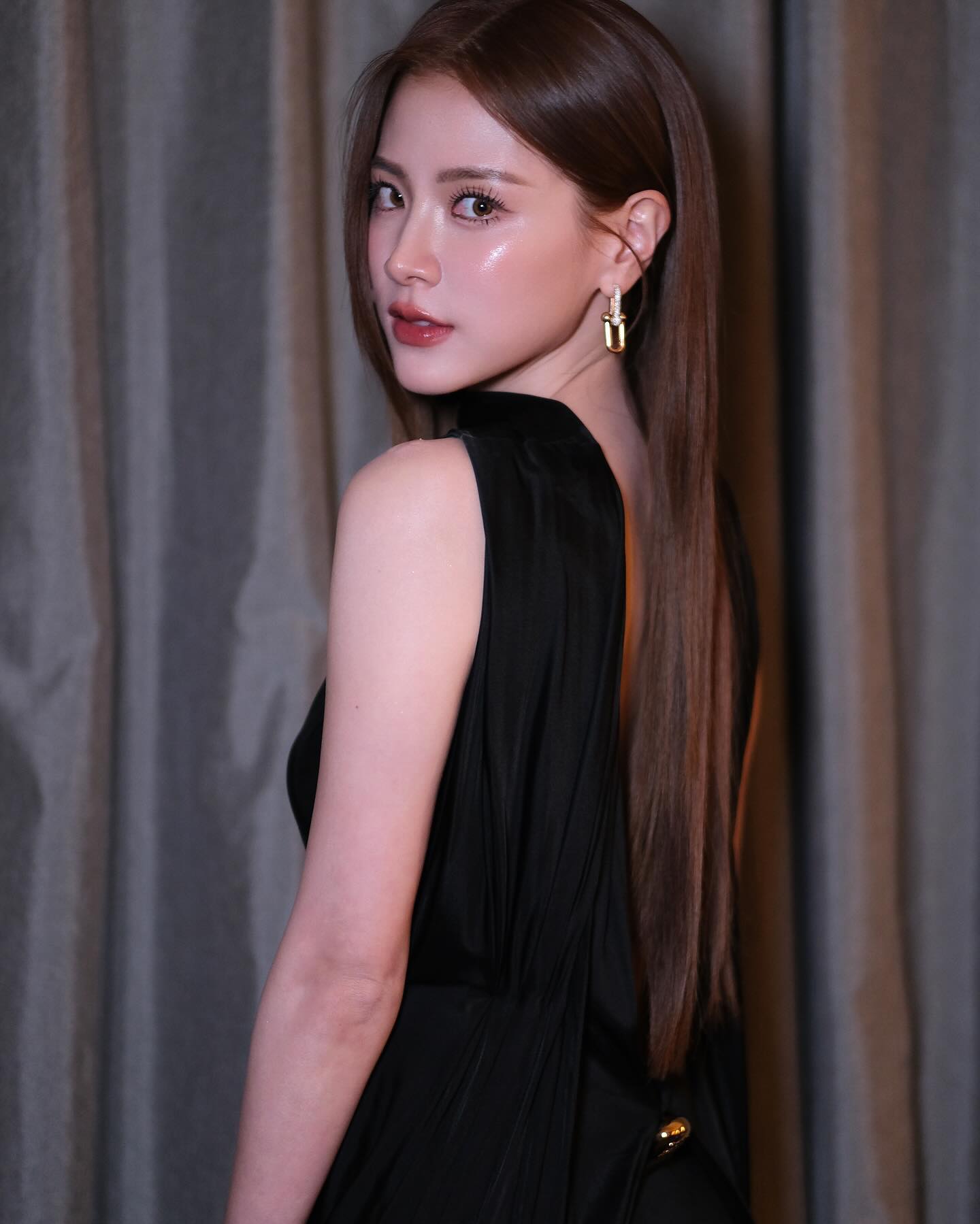 ใบเฟิร์น พิมพ์ชนก รับรางวัลที่จีน