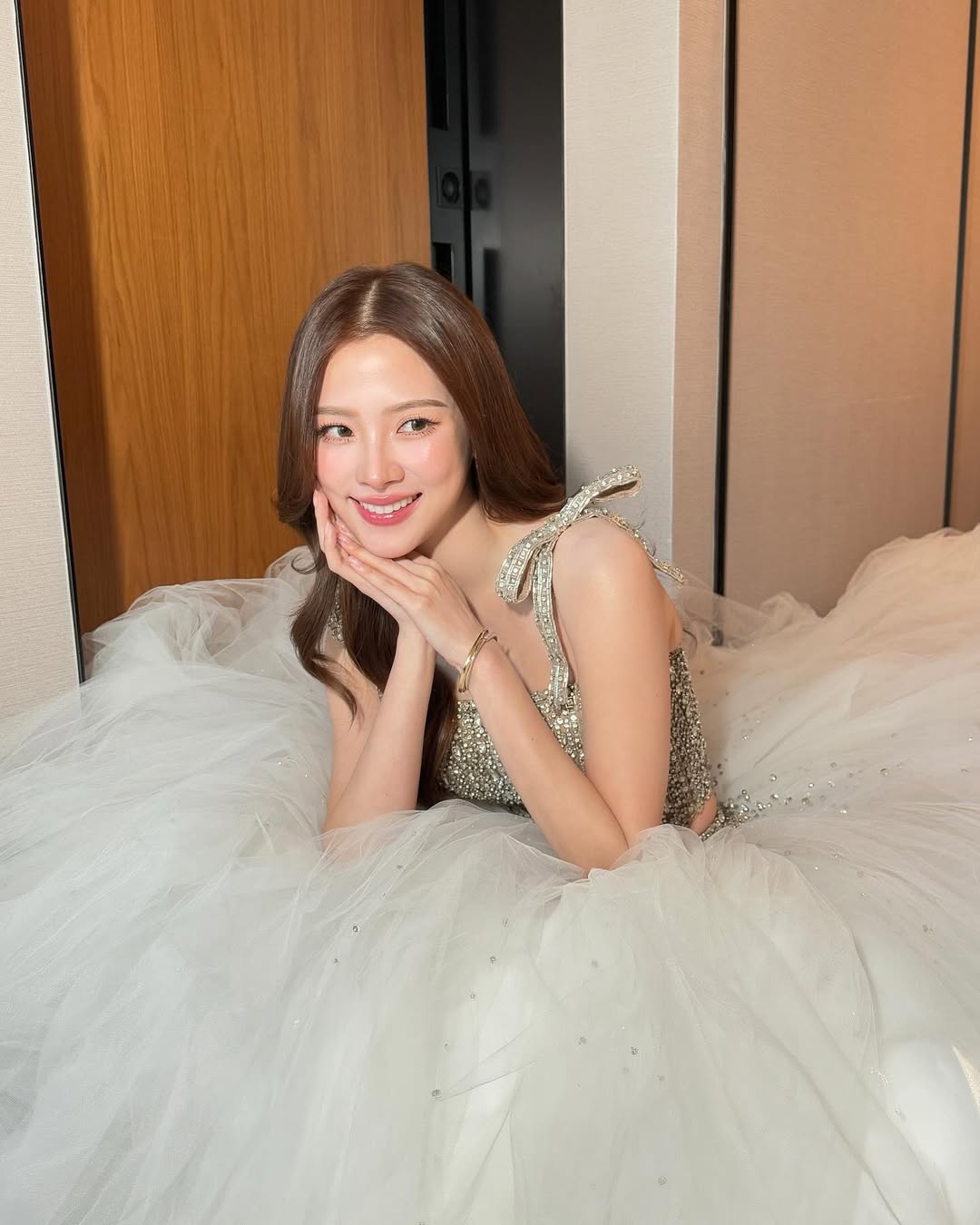 ใบเฟิร์น พิมพ์ชนก รับรางวัลที่จีน