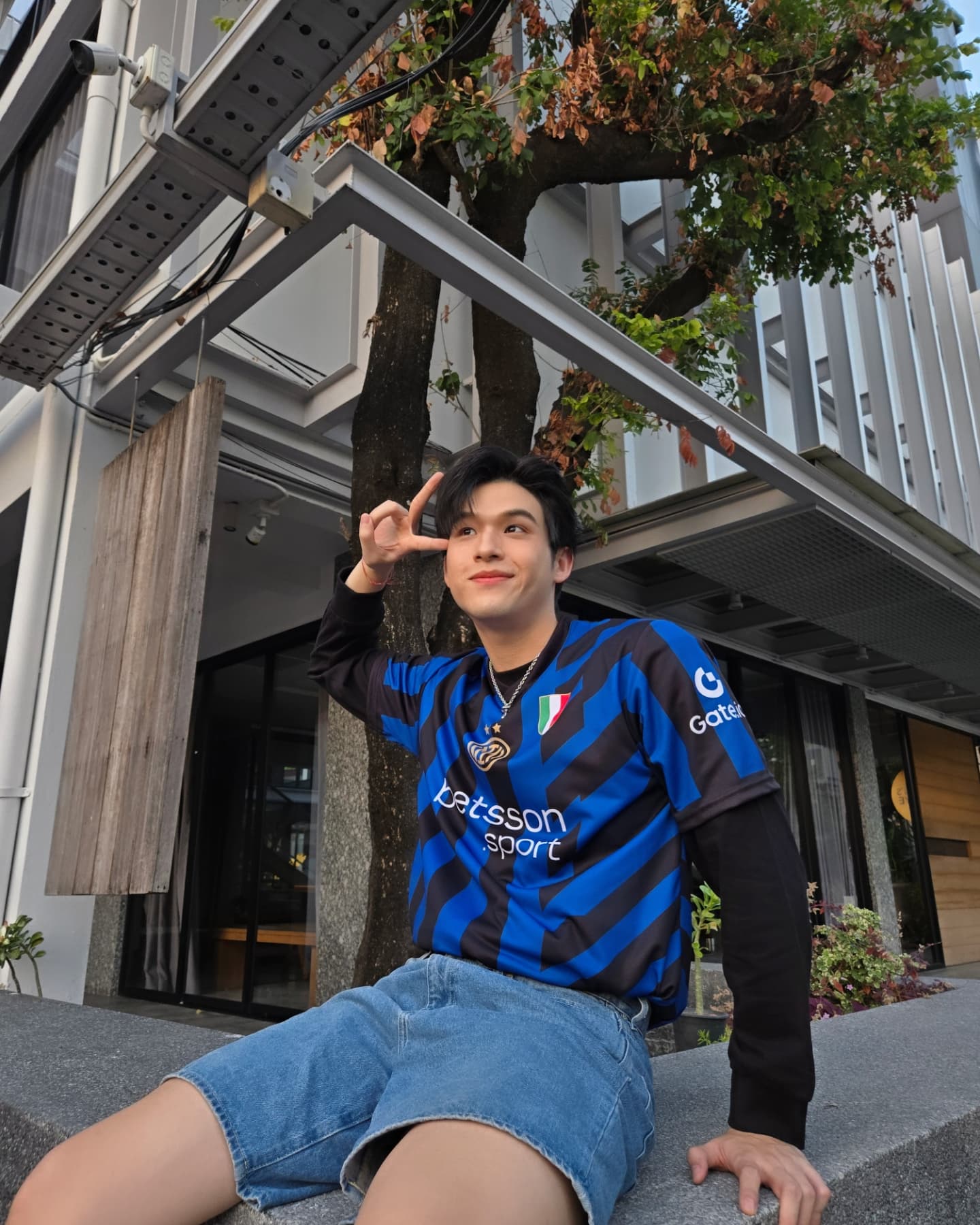 สกาย-นานิ อวดเสื้อบอล