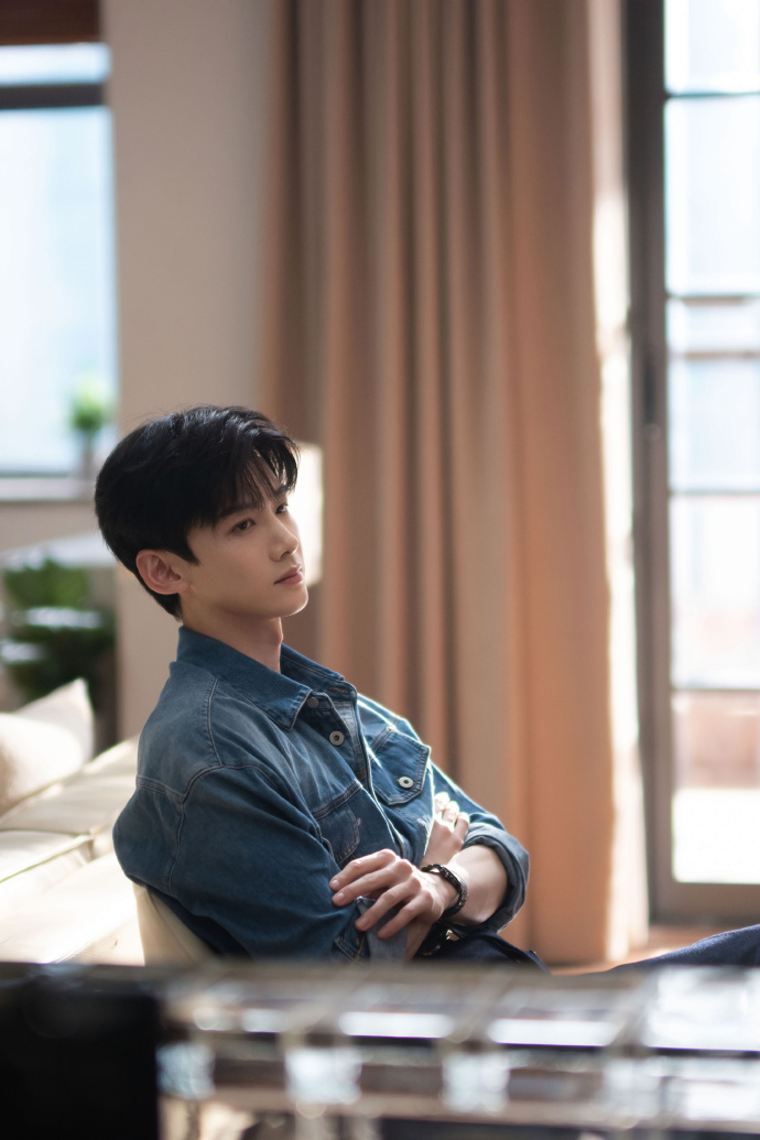 ประวัติ ไป๋จิ้งถิง (Bai Jing Ting)