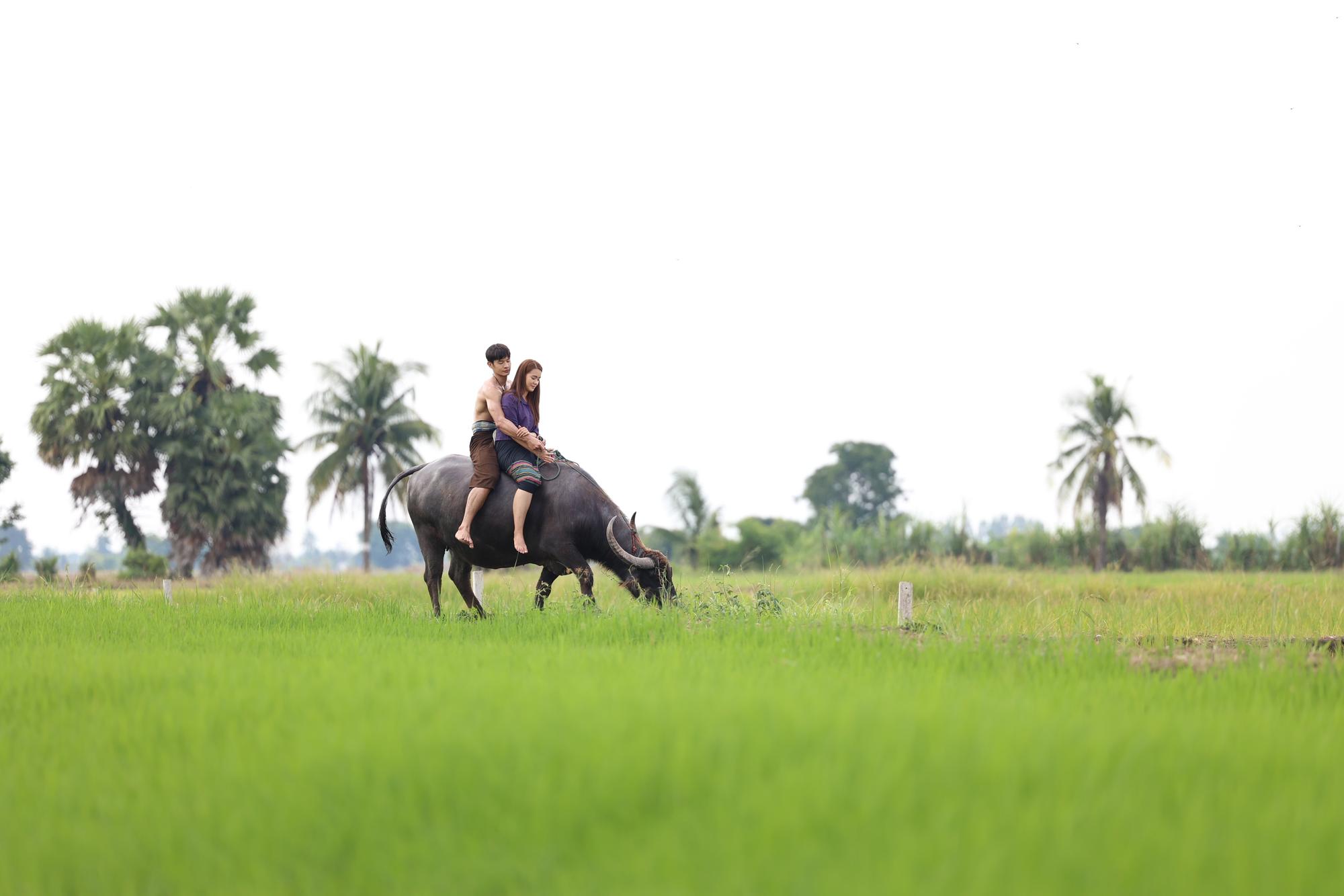 อีบัวกับไอ้ขวัญ