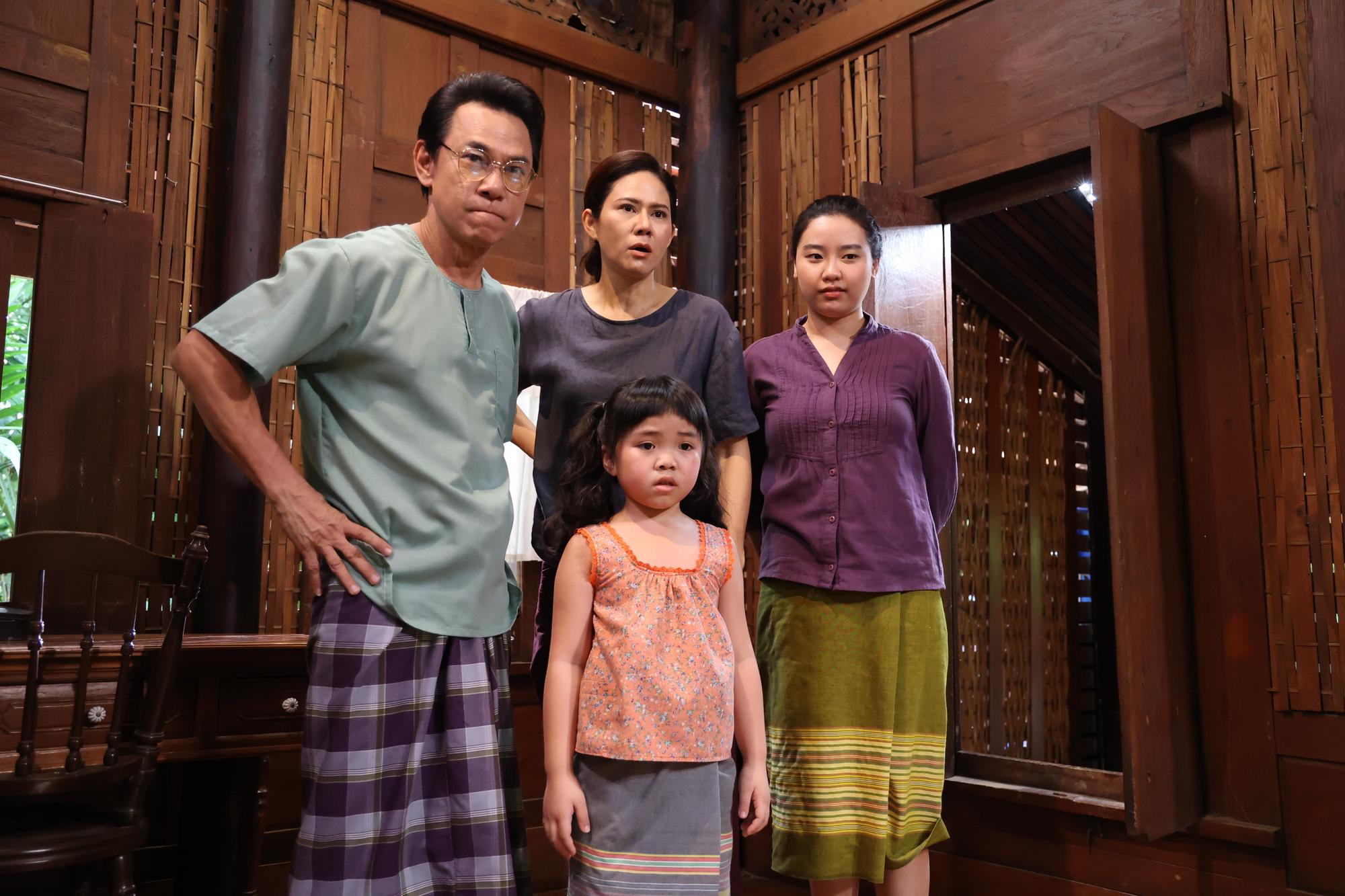 อีบัวกับไอ้ขวัญ