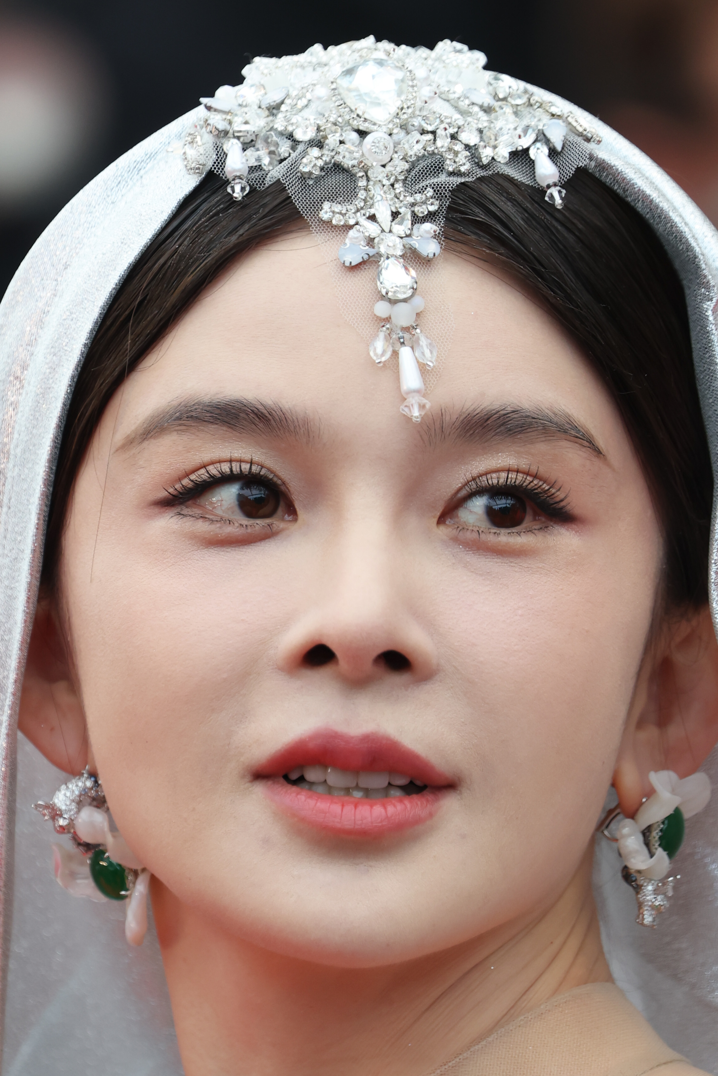 จ้าวอิงจื่อ ถูกแฉวีรกรรม