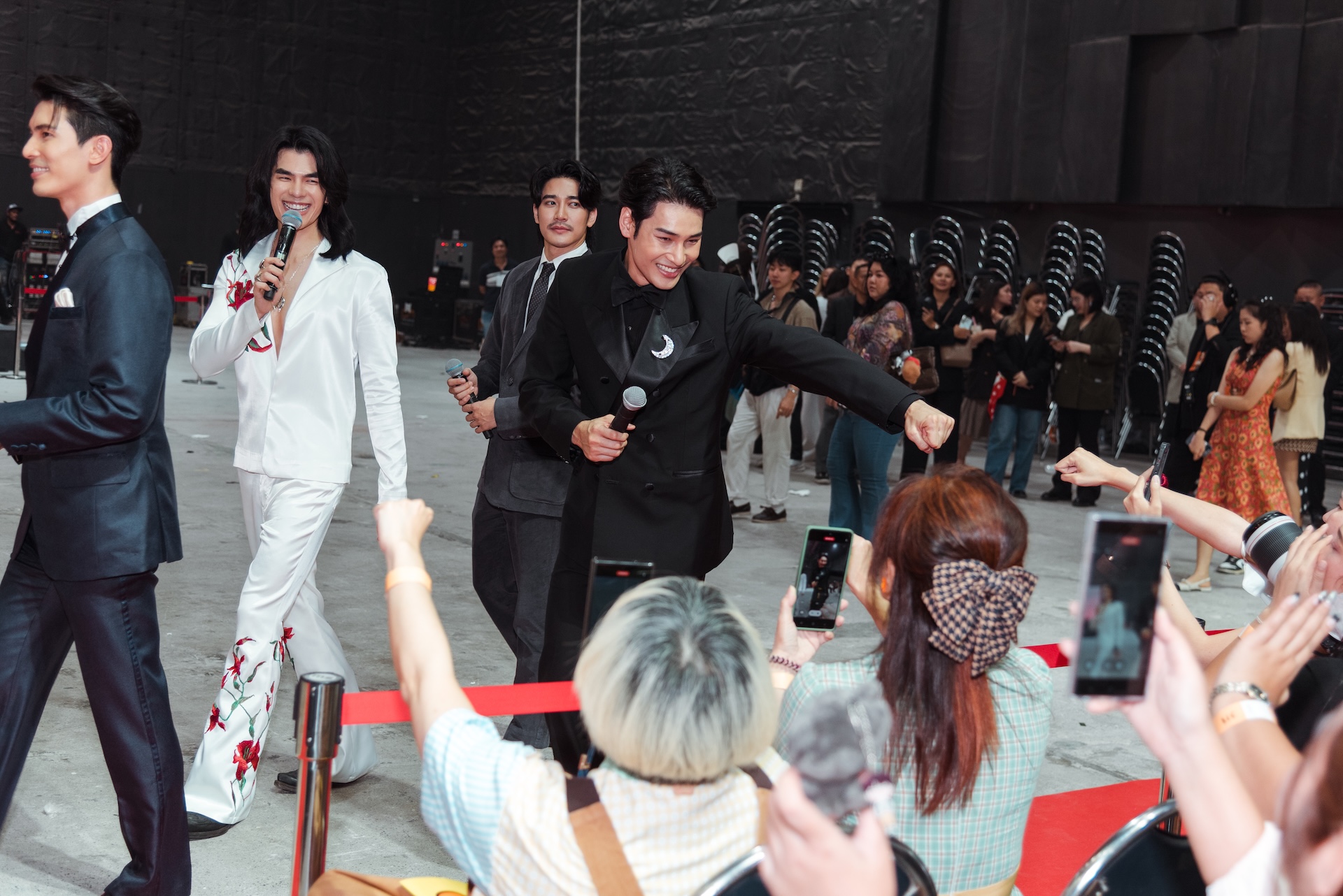 เปิดตัว 