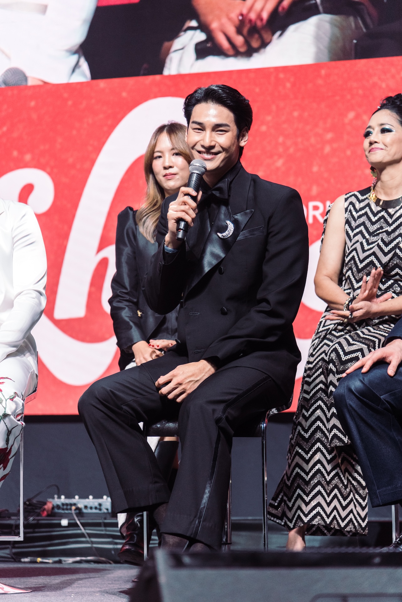 เปิดตัว 