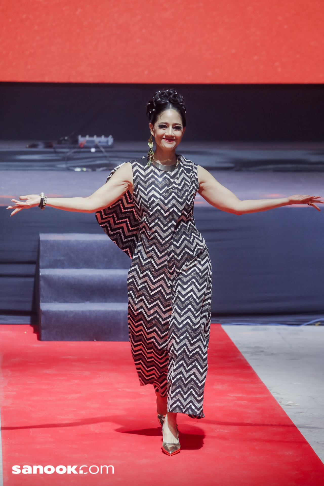 เปิดตัว 