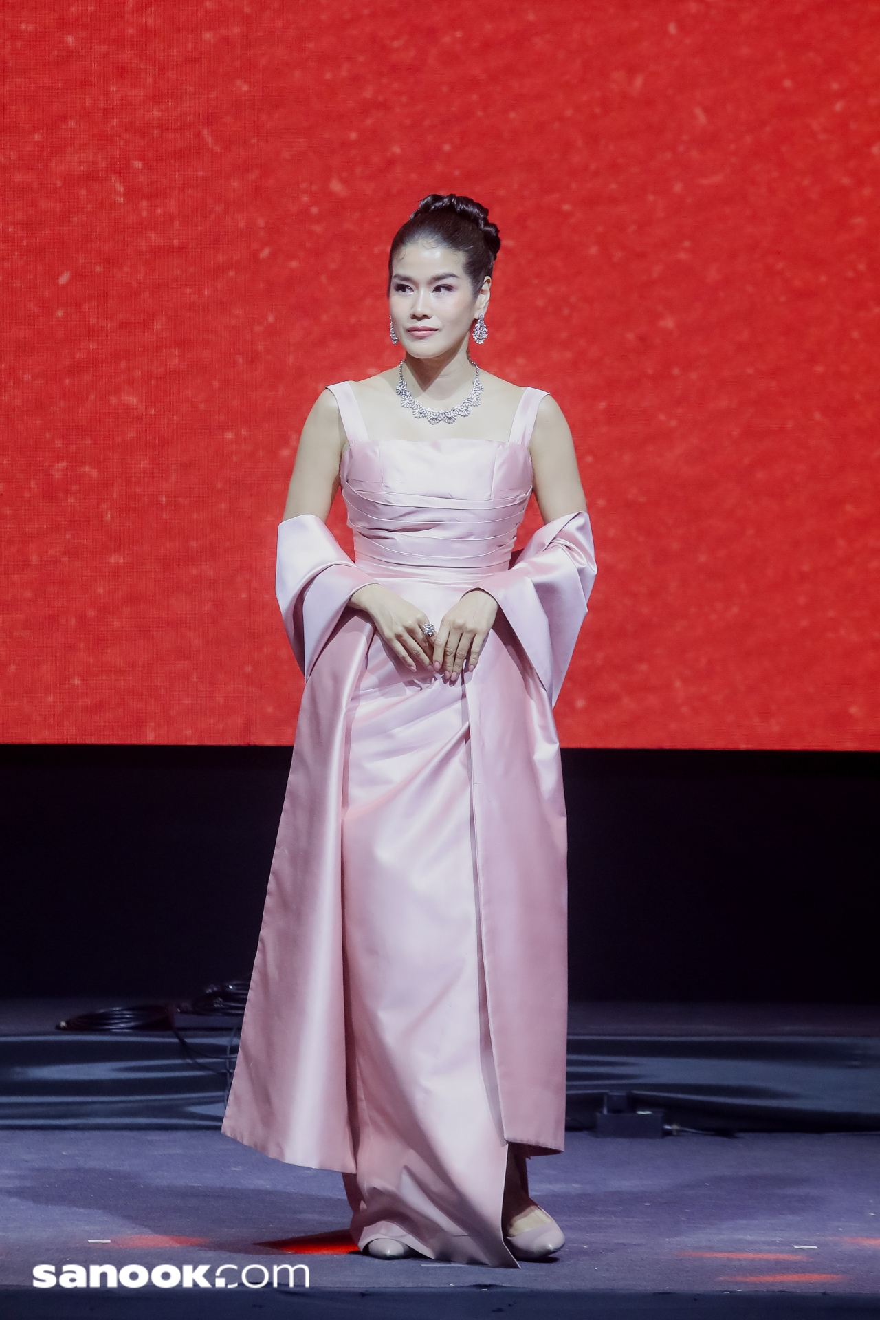 เปิดตัว 