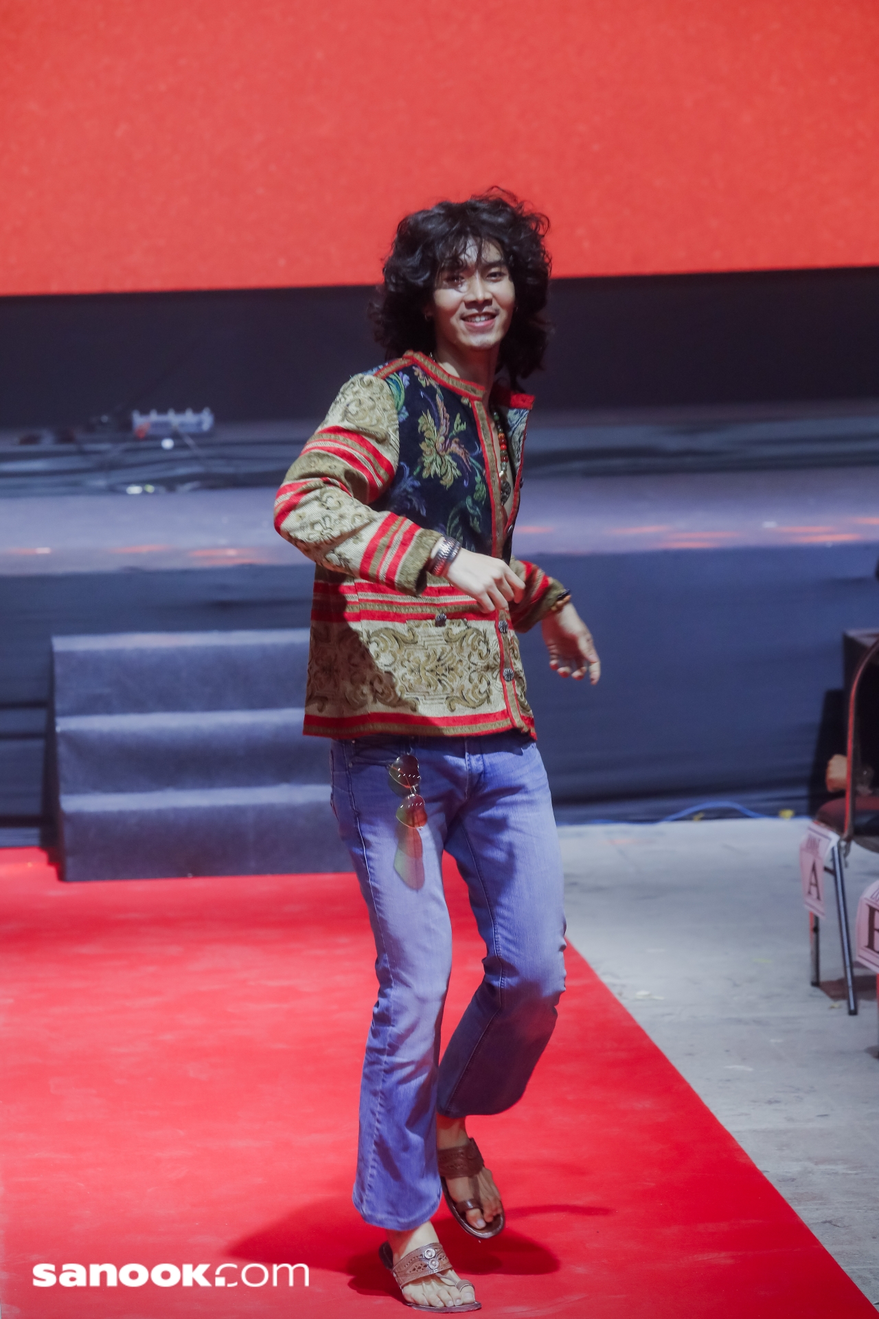 เปิดตัว 