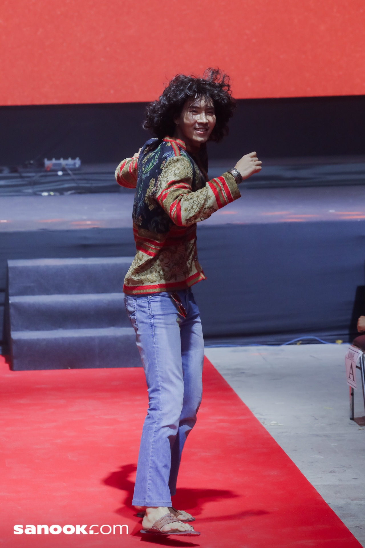 เปิดตัว 