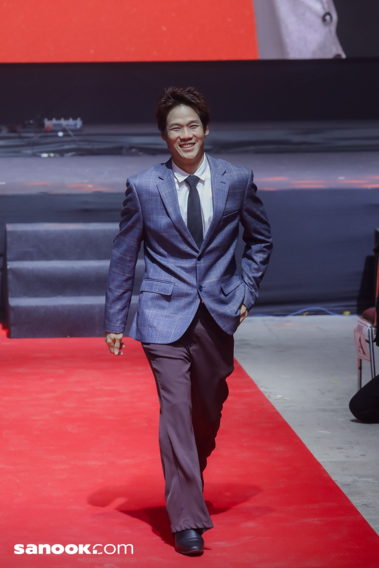 เปิดตัว 