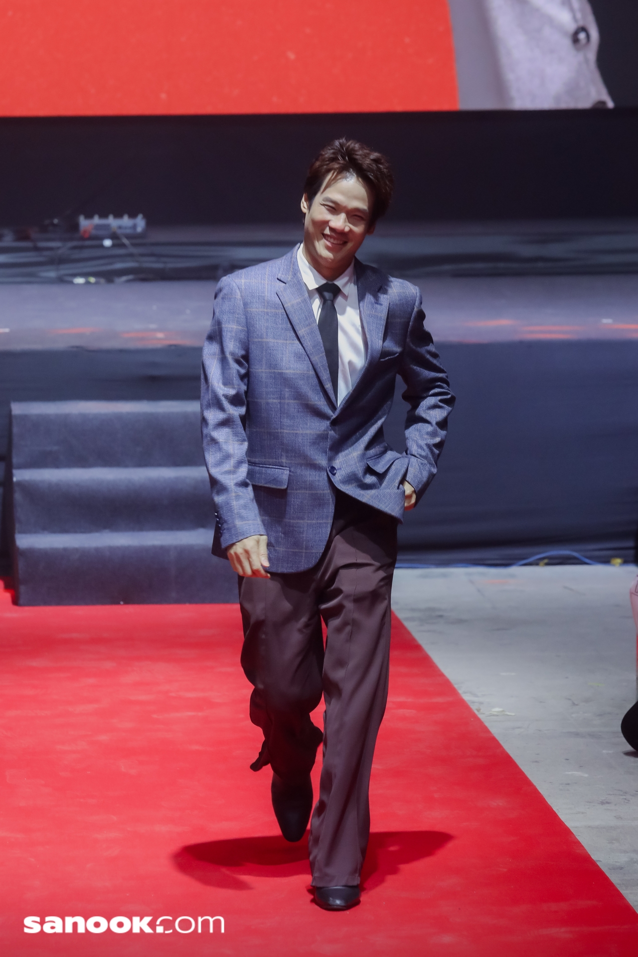 เปิดตัว 