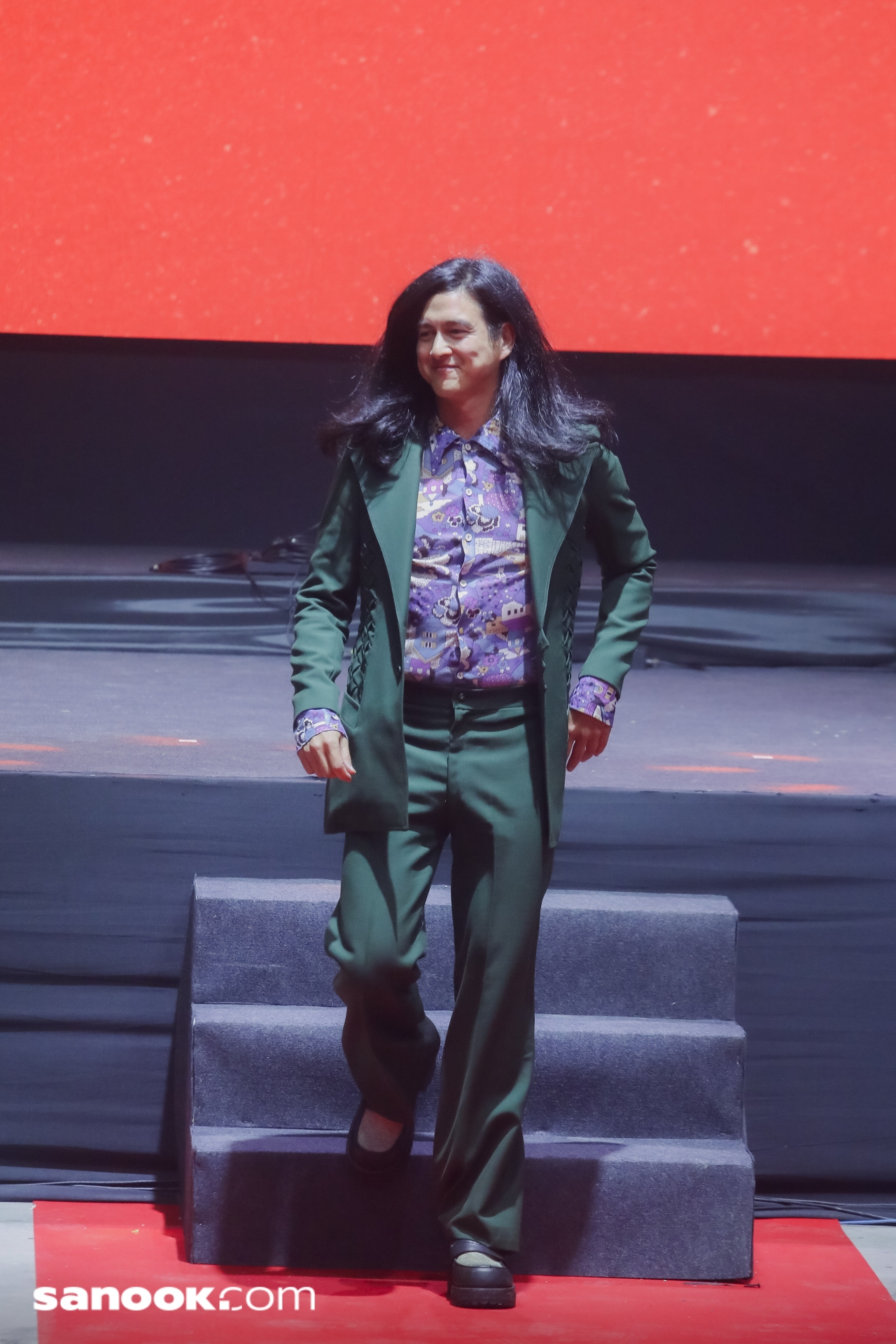 เปิดตัว 