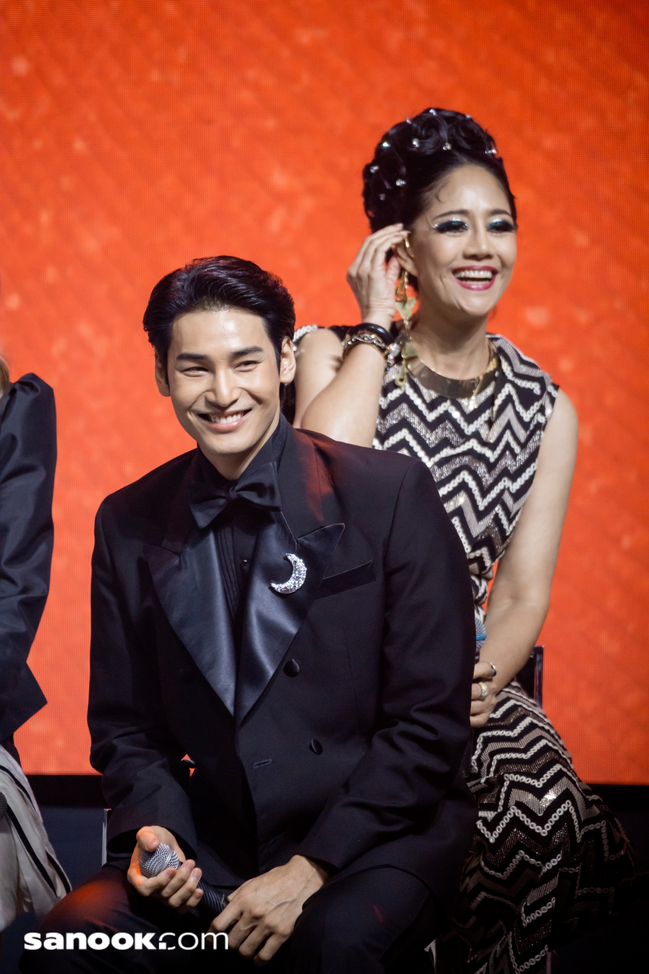 เปิดตัว 