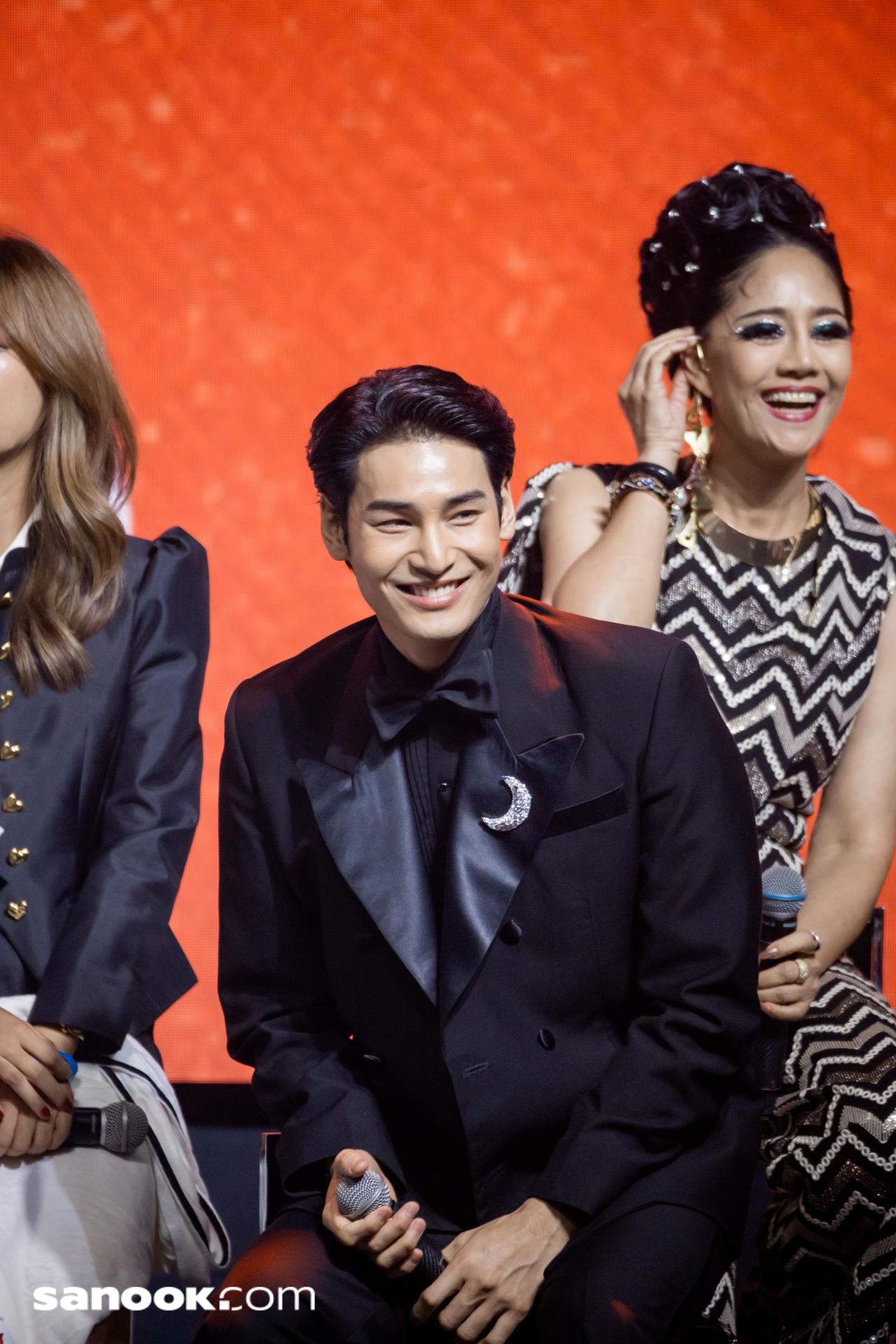 เปิดตัว 