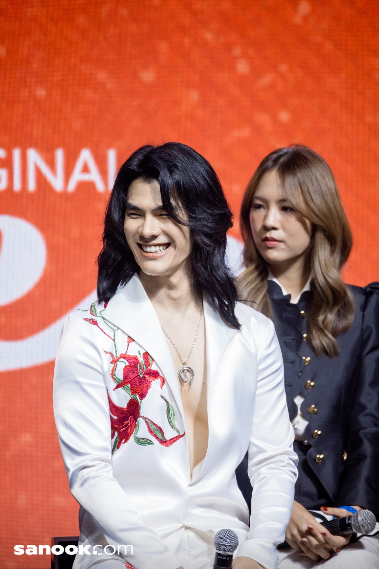 เปิดตัว 