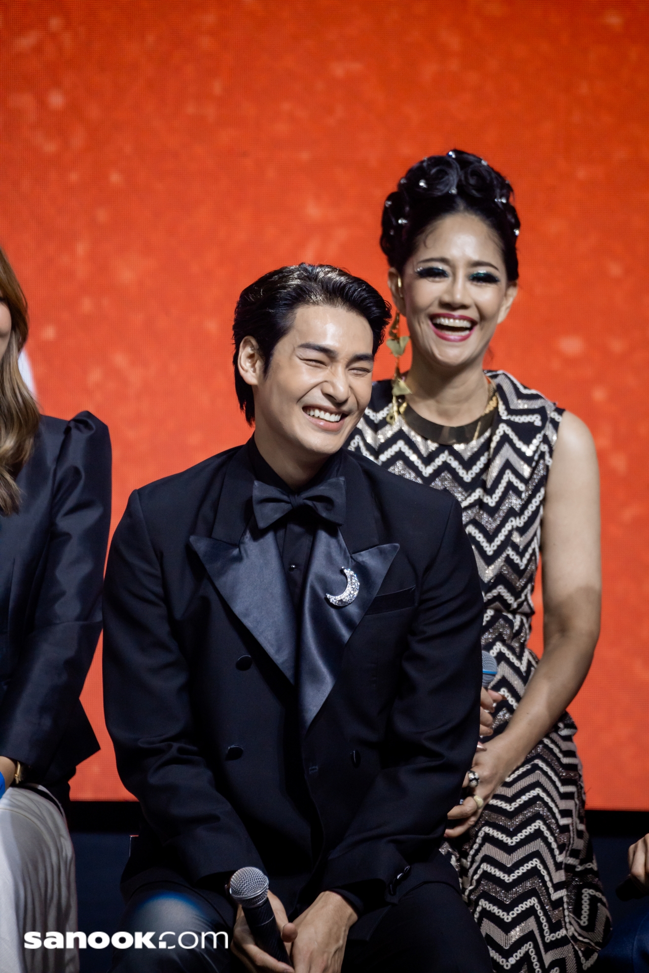 เปิดตัว 