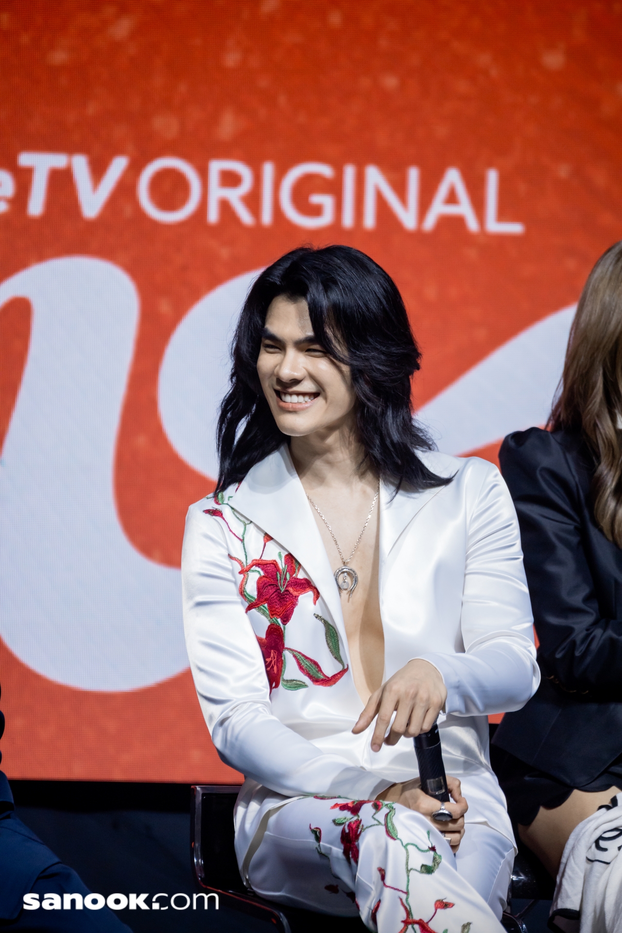 เปิดตัว 