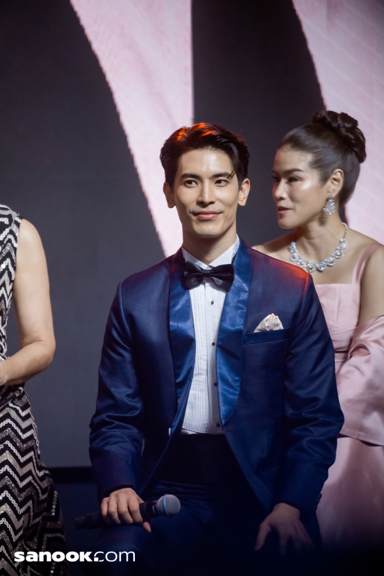 เปิดตัว 