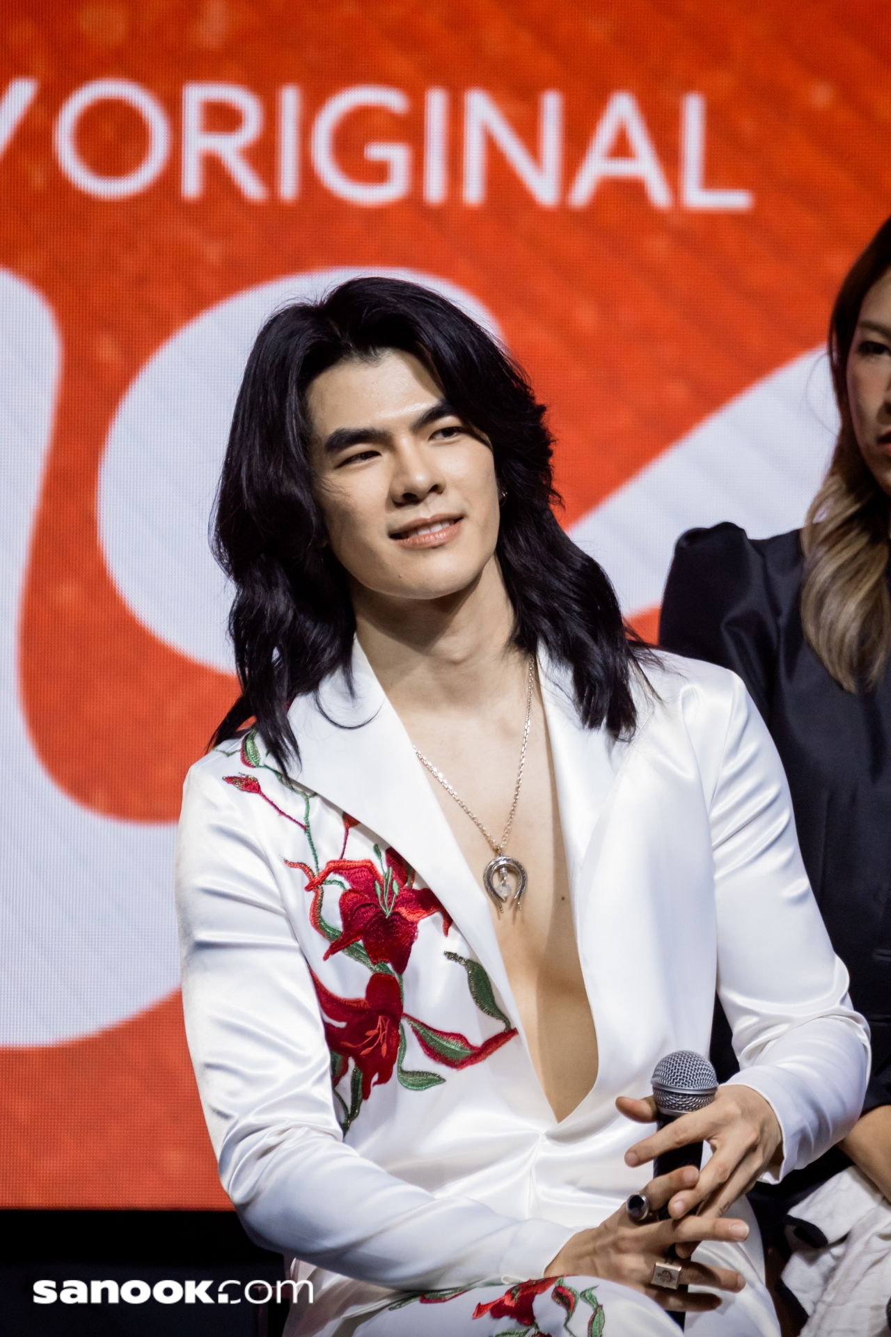 เปิดตัว 