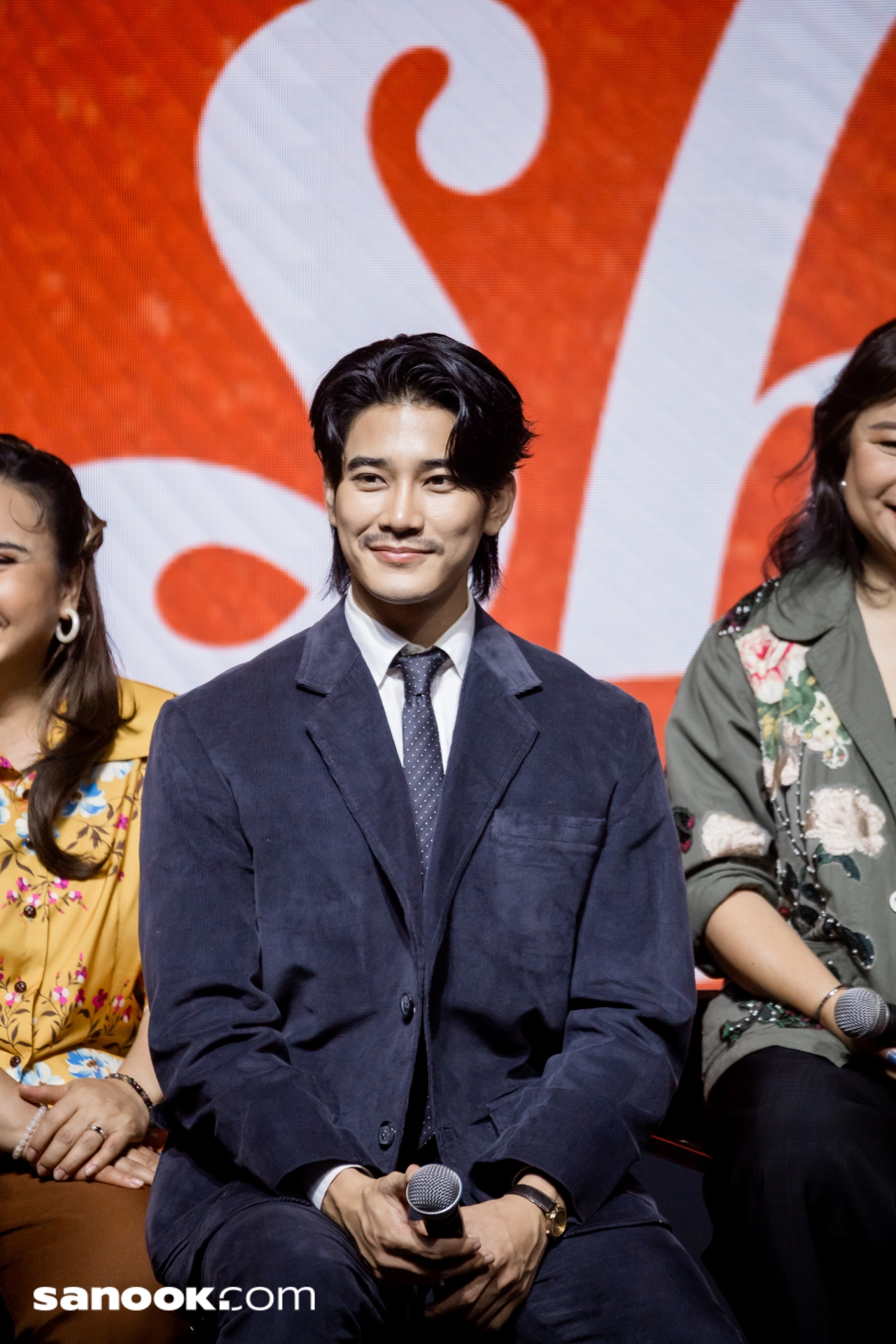 เปิดตัว 