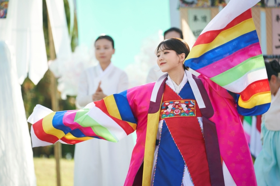  Head Over Heels  หนุ่มดวงจู๋กับหมอดูคนจ๋วย