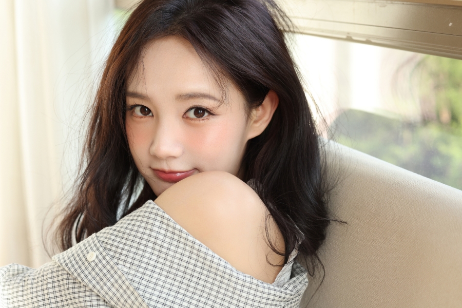 ประวัติ หลี่อี้ถง (Li Yi Tong) นางเอกจีน