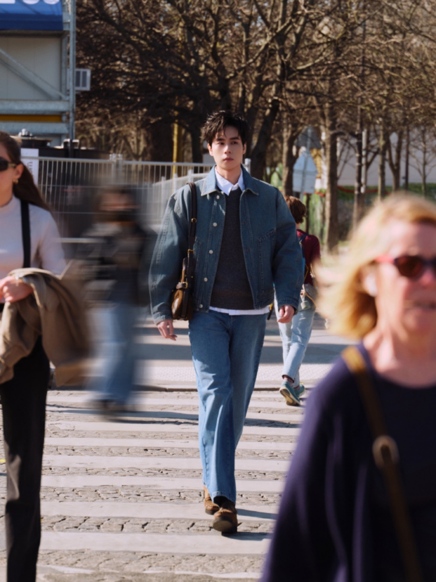 ประวัติ หูอี้เทียน Hu Yi Tian 